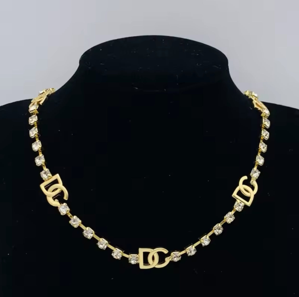 Modedesigner-Halskette