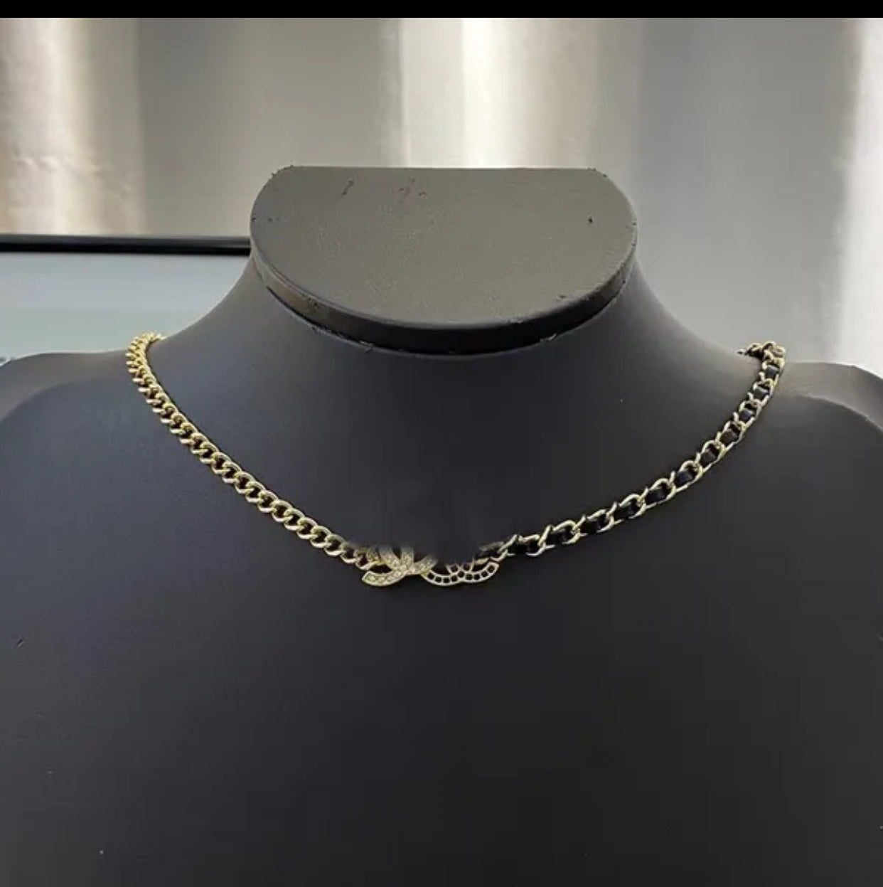 Colier cu pandantiv de modă de designeri pentru femei