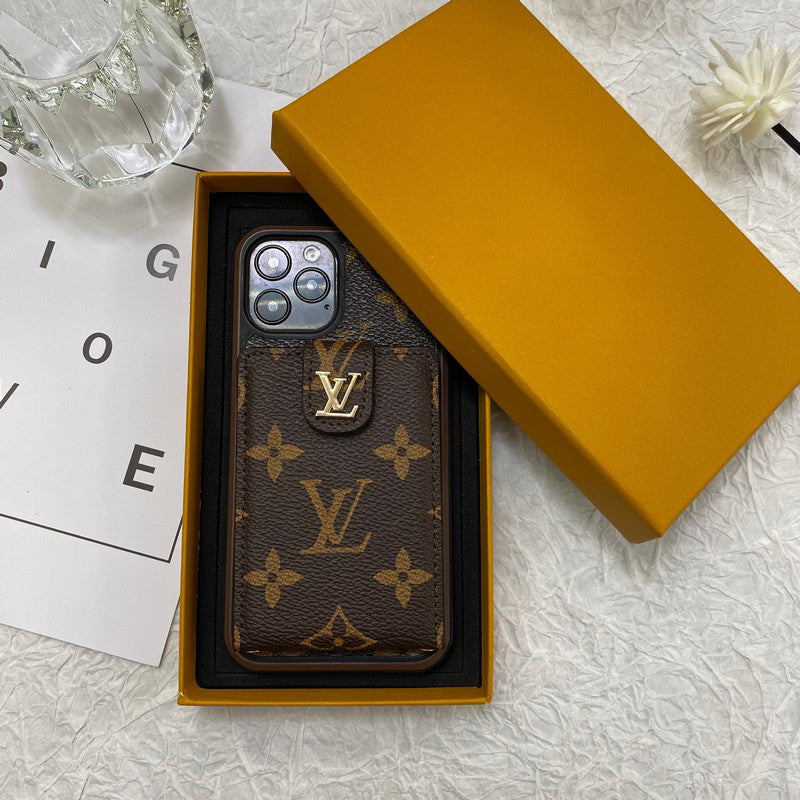 Sac à cartes Lou Coque et skin iPhone