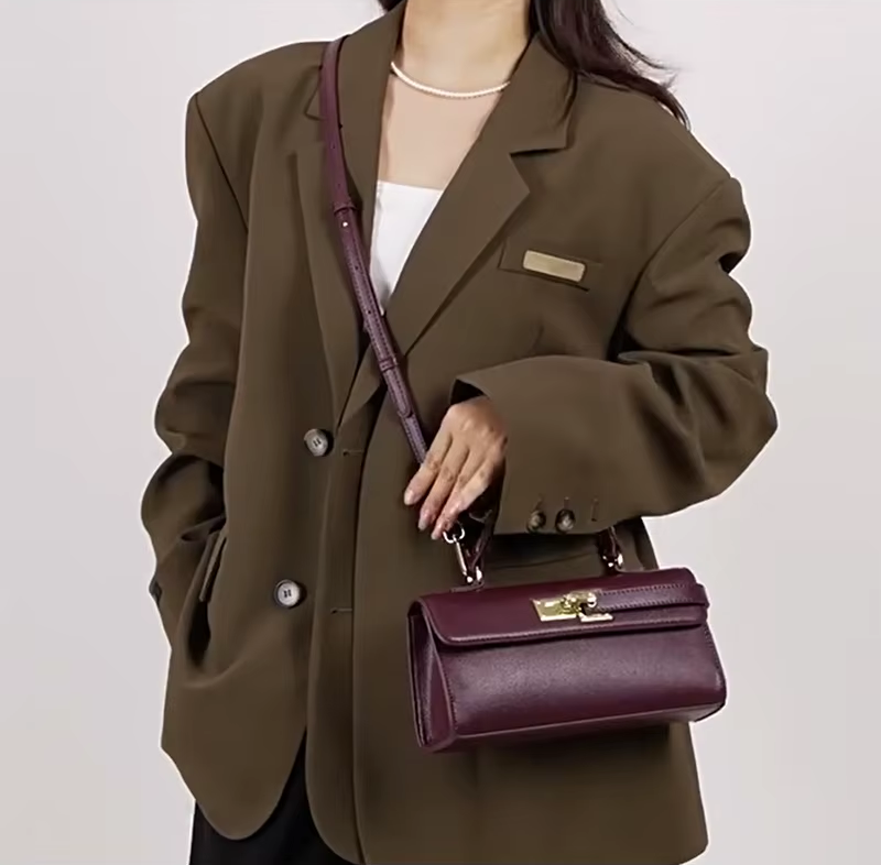 Luxury Brand Lock Design Tote Bag For Women High-end Large Capacity Handbag Fashion Crossbody Bags Exquisite Shoulder Handbag  A123