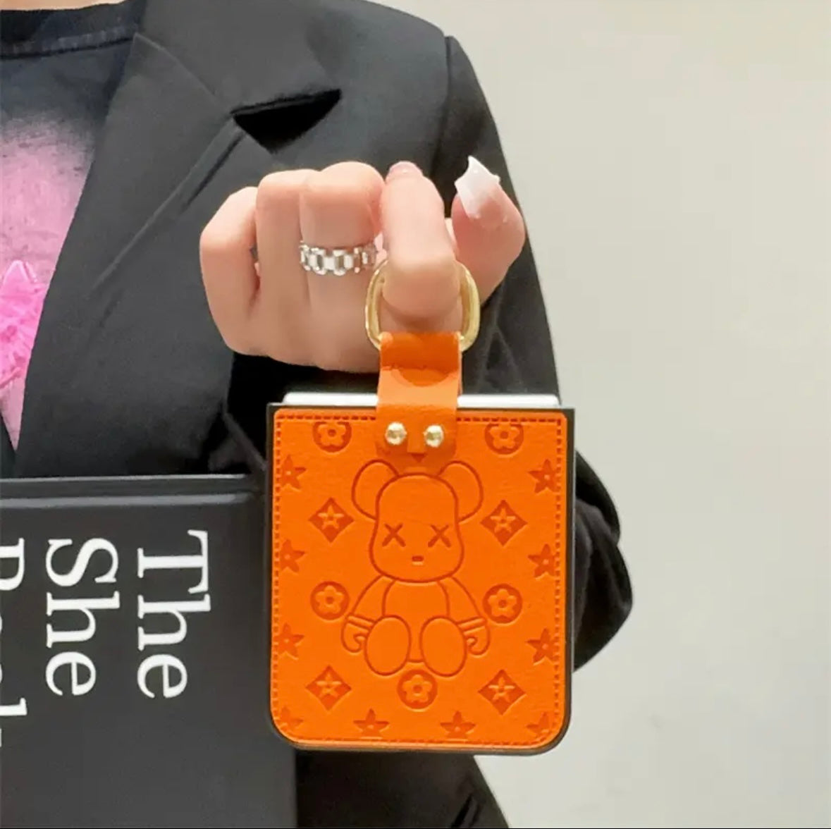 "Samsung Z Flip sorozatú bőr összecsukható zuhanásgátló mobiltelefon tok, ujjgyűrűs csat kialakítással"