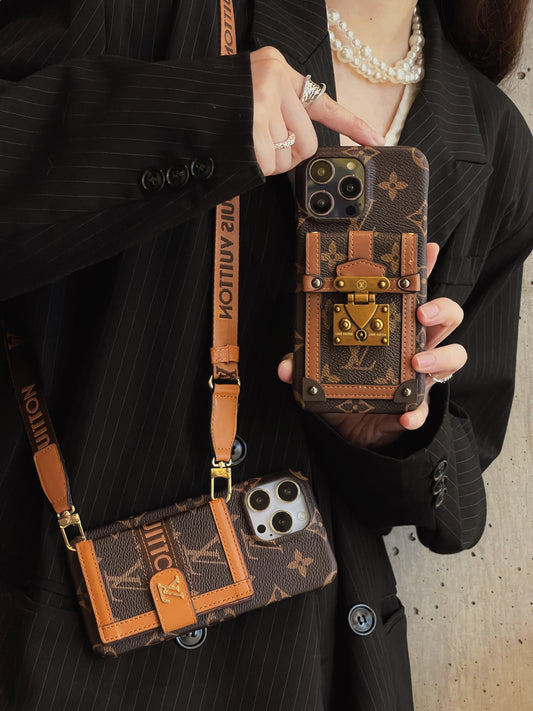 Θήκη για iPhone με αλυσίδα Lou Card Holder