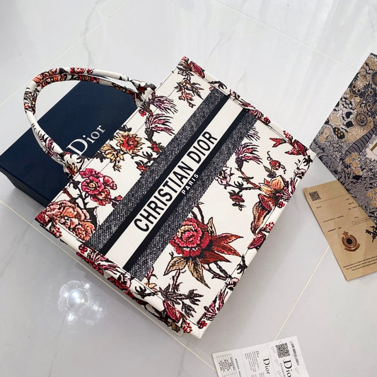 Шик & Изысканная: легкая роскошная кожаная сумка