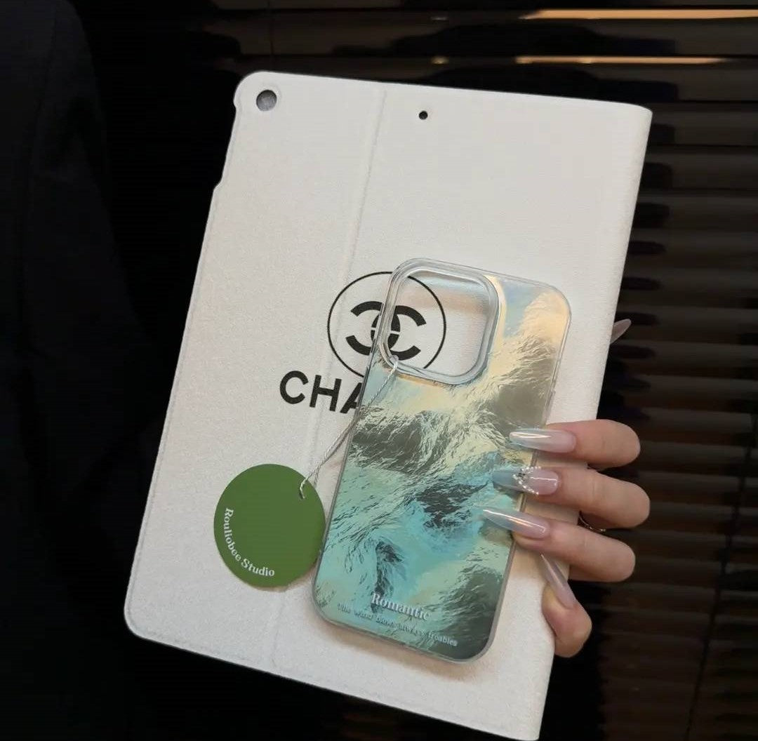 Glacier Blur Shell iPhone-etui – INS-stil iriserende design