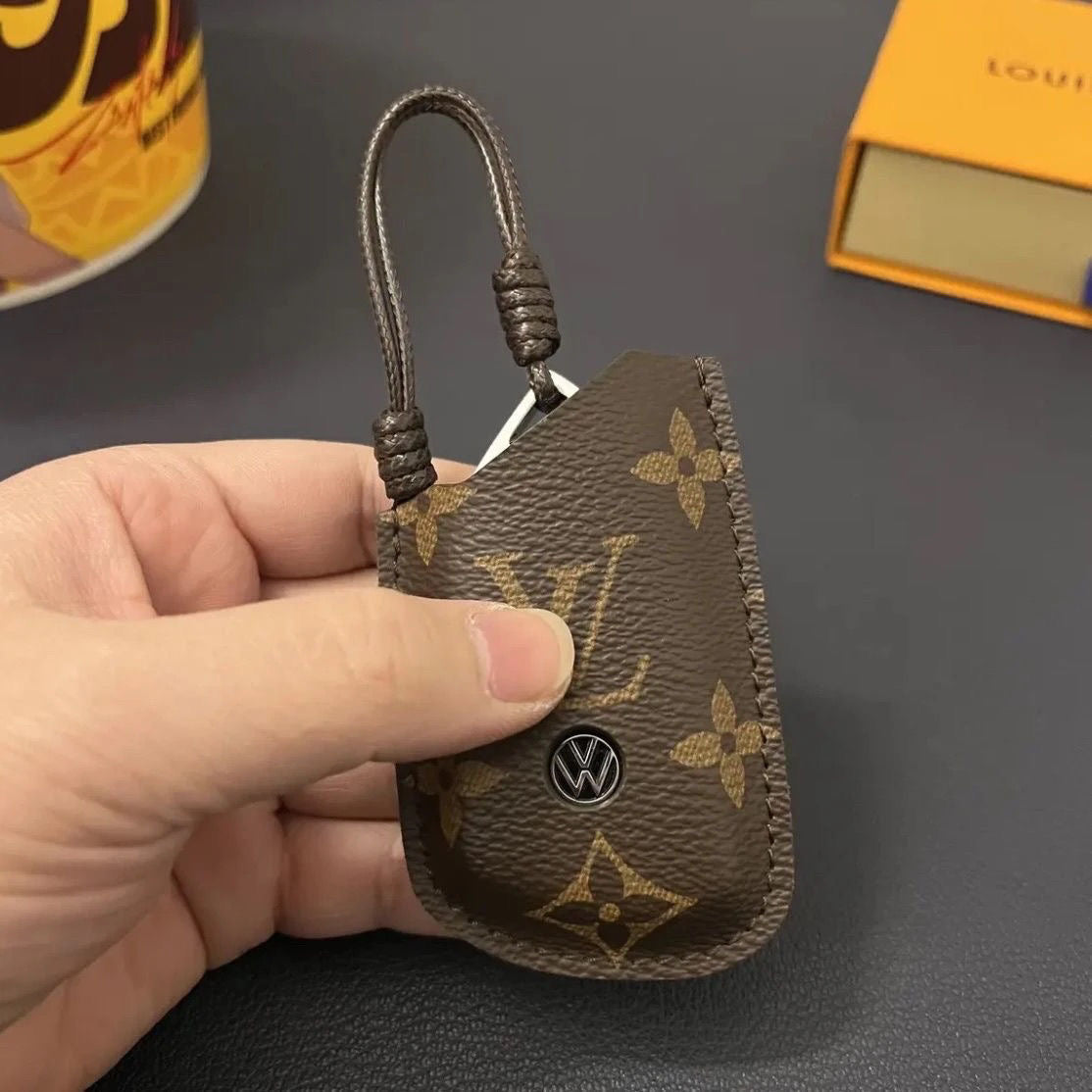 Luksusowa skórzana obudowa inteligentnego kluczyka – zaprojektowana do Audi, BMW, Benz & VW 🚗✨