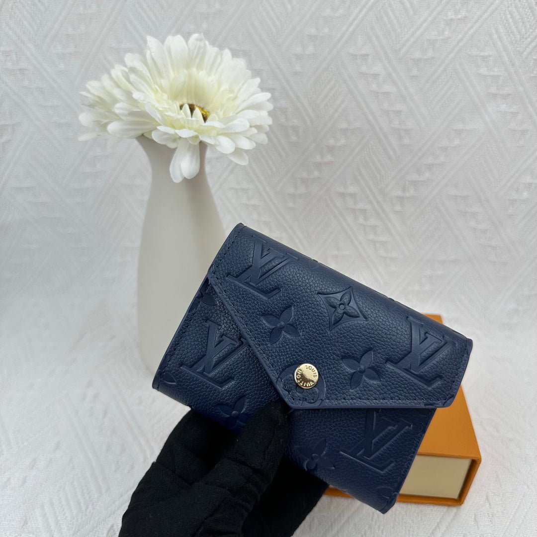 L-Luxurious divatos pénztárca – kifinomult és funkcionális