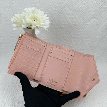 L-Luxurious divatos pénztárca – kifinomult és funkcionális