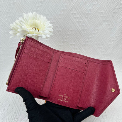 L-Luxurious divatos pénztárca – kifinomult és funkcionális