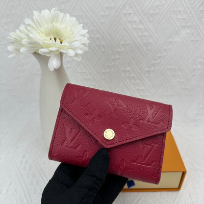 L-Luxurious divatos pénztárca – kifinomult és funkcionális