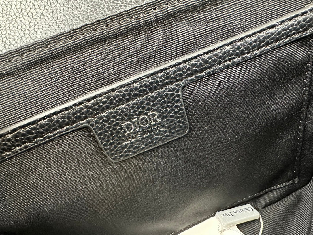 Klasszikus steppelt láncos válltáska