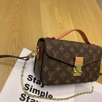 Vintage zárláncos válltáska – klasszikus monogramos kivitel