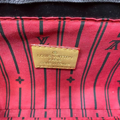 Vintage zárláncos válltáska – klasszikus monogramos kivitel