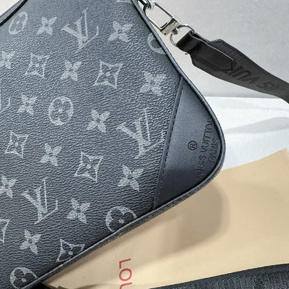（Buy 3, pay for 2）Classic Monogram Trio Messenger Bag - A Fashion Must-Have