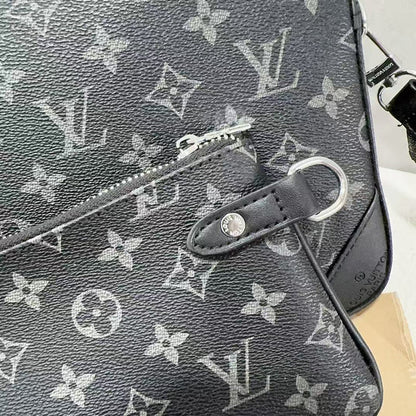 （Buy 3, pay for 2）Classic Monogram Trio Messenger Bag - A Fashion Must-Have