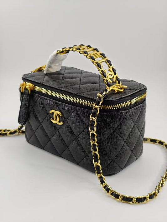 Classic Black Quilted Leather Vanity Bag with Gold Chain – Elegant Designer Crossbody