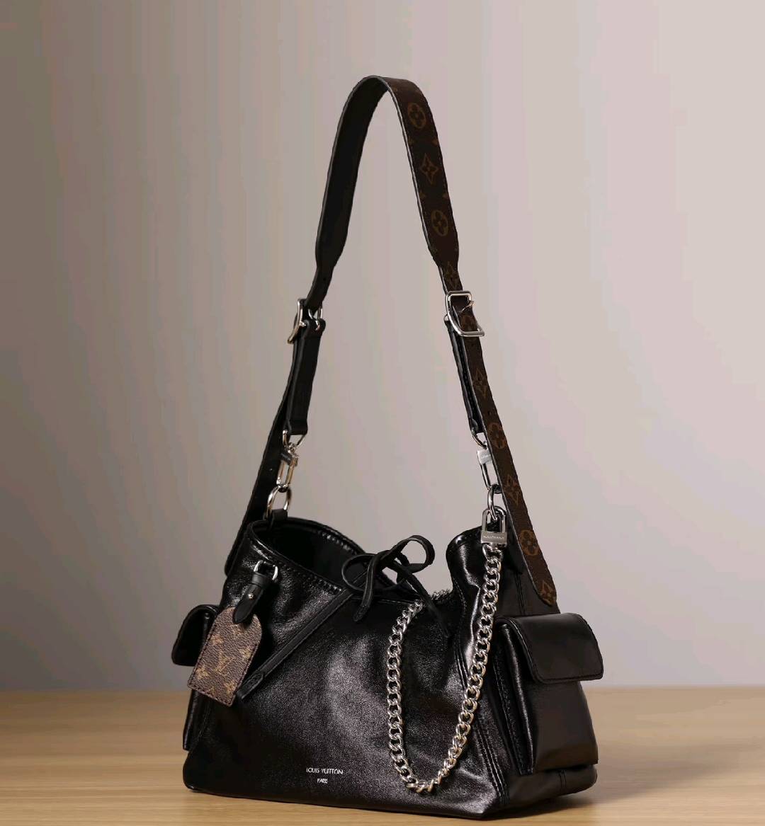 Luxury Soft Leather Signature Shoulder Tote Bag