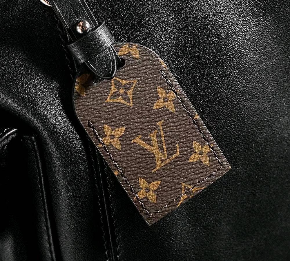 Luxury Soft Leather Signature Shoulder Tote Bag