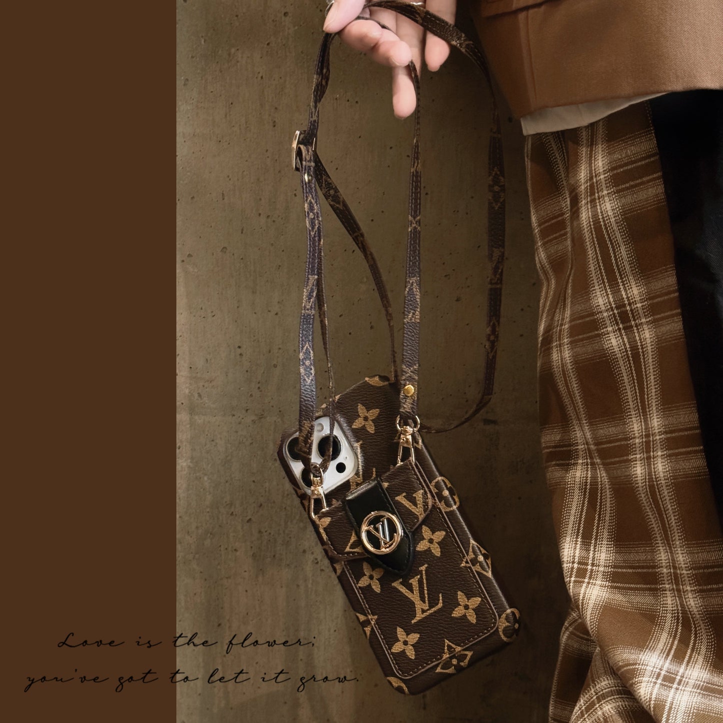 Custodia per iPhone con catena porta carte Lou