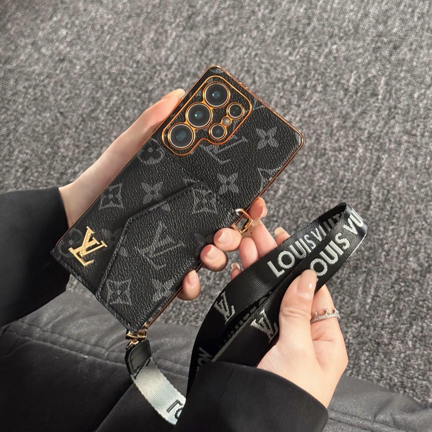 Capa de couro avançada para celular Samsung com carteira e alça.