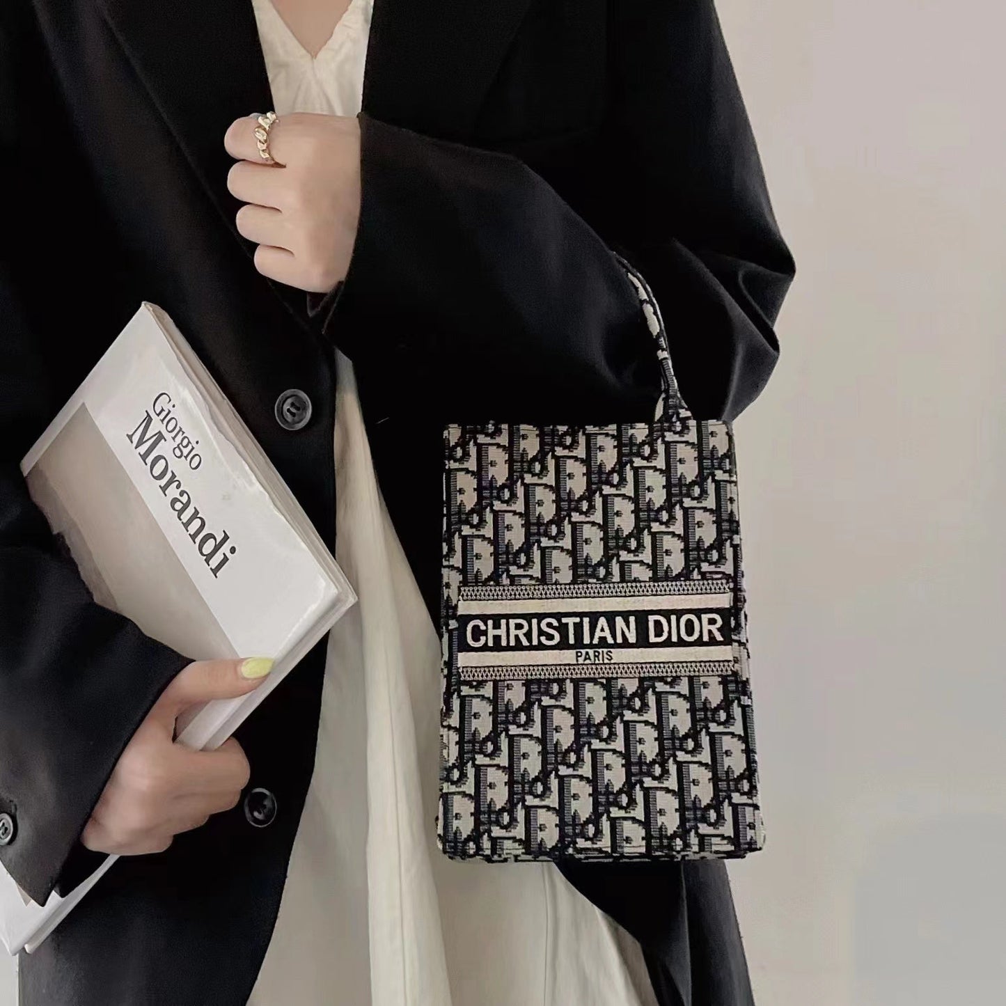 Bolso tote clásico con correa cruzada