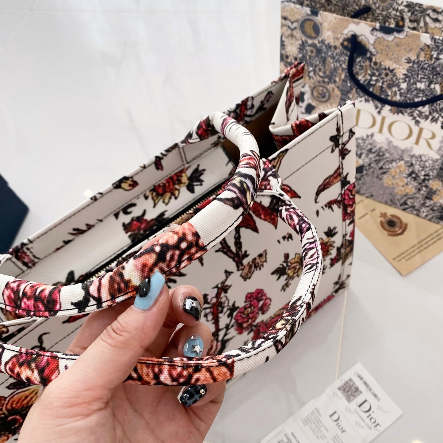 Sikkes & Finomított: Könnyű, luxus bőr kézitáska