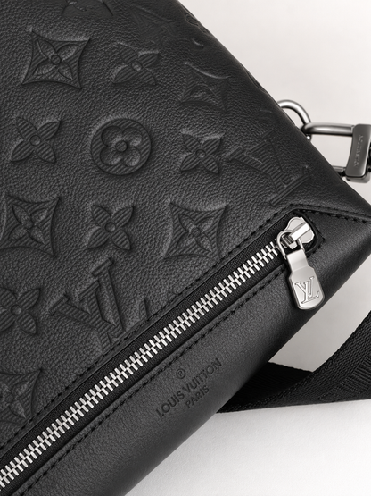 Minimalist Detachable Pouch Crossbody Chest Bag