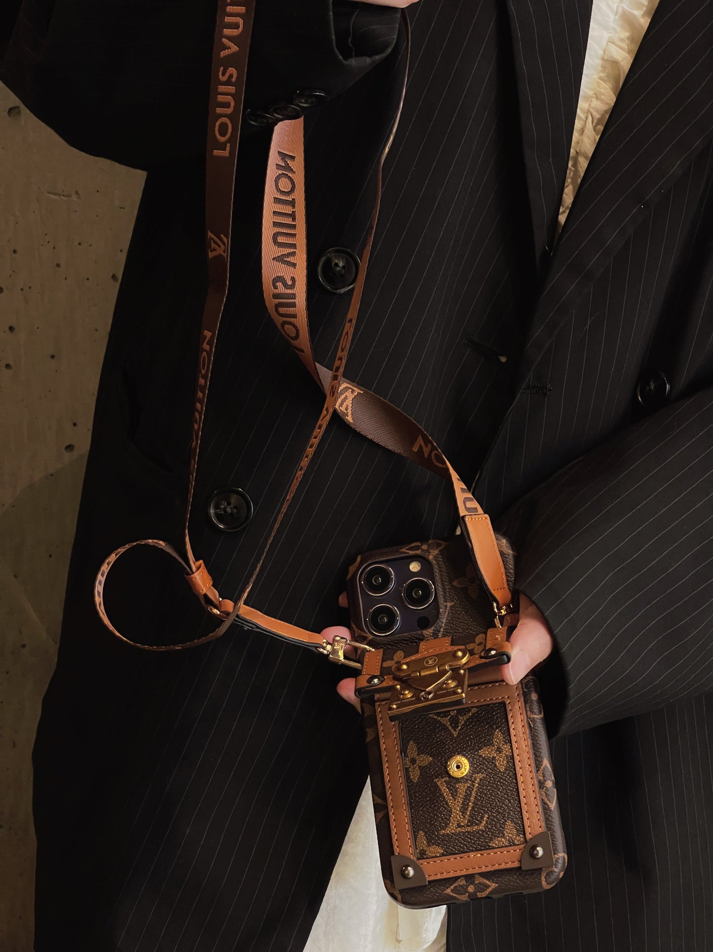 Lou Card Holder Chain iPhone Case