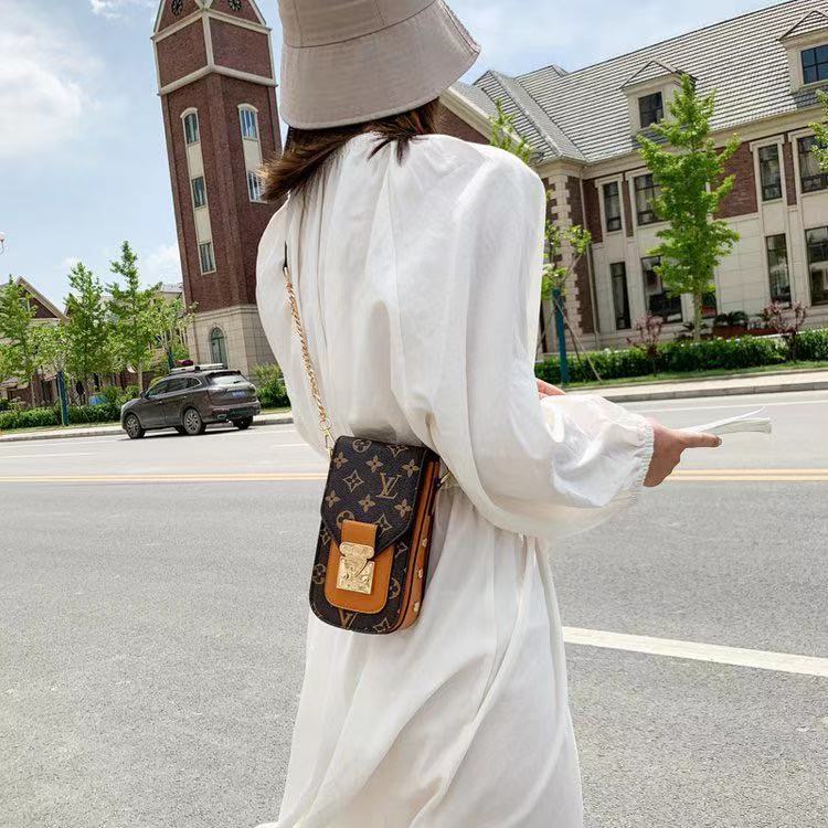 Crossbody nahkainen puhelinlaukku