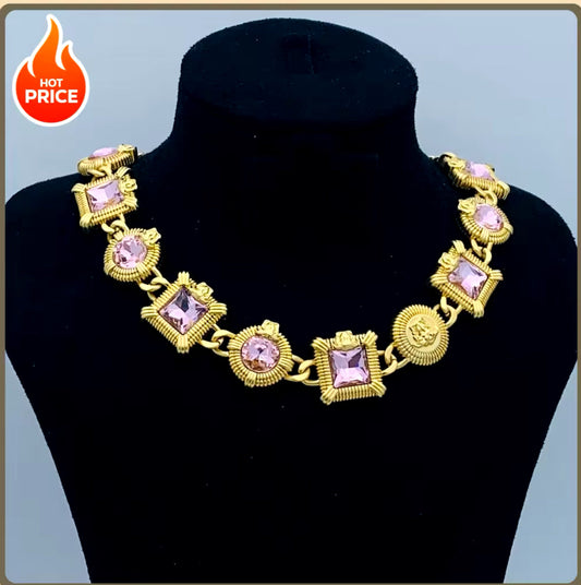 Luksusowo zaprojektowany choker w różowe diamenty