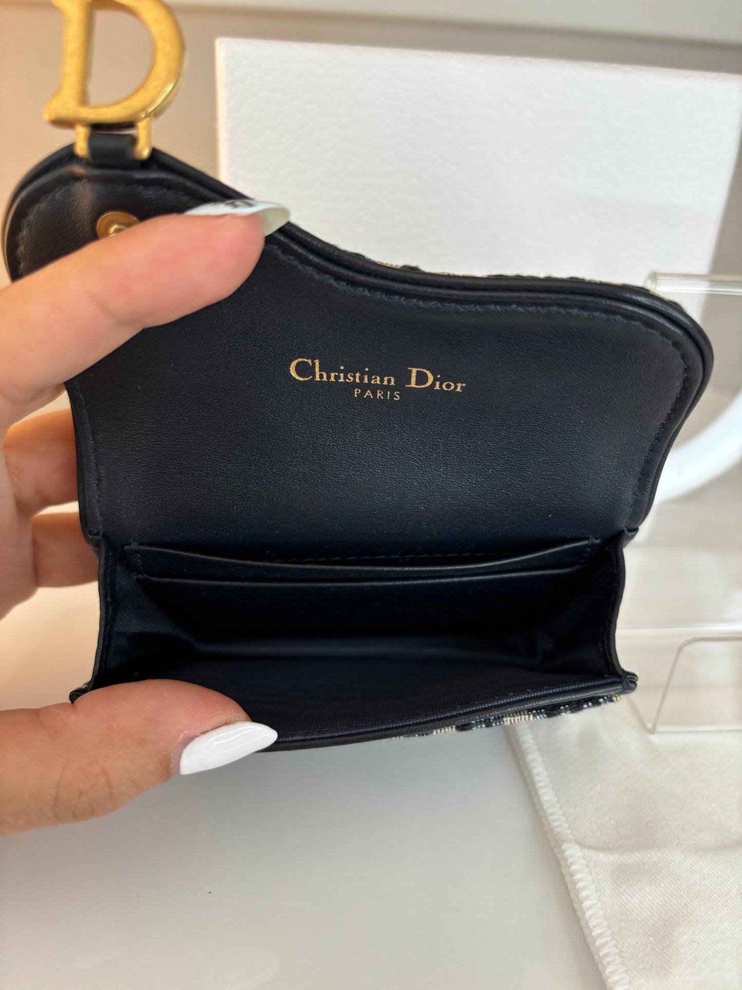 Classic Saddle Bloom Card Wallet