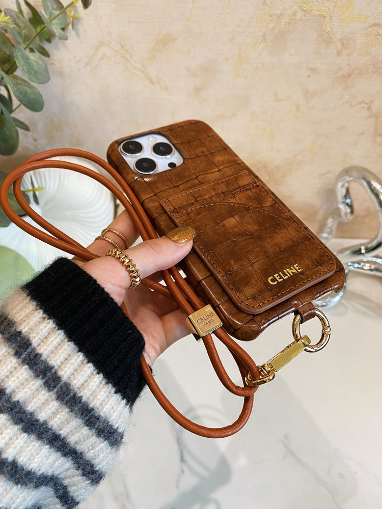 Celine iPhone-Hülle mit Alligatormuster, Kartenhalter und Riemen, Braun -EYP241415