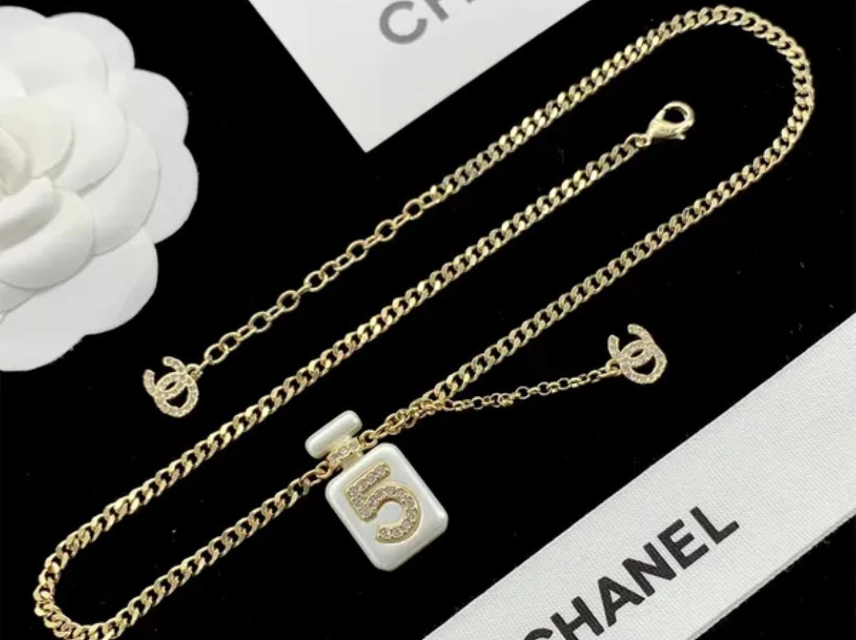 Designer pendant necklace