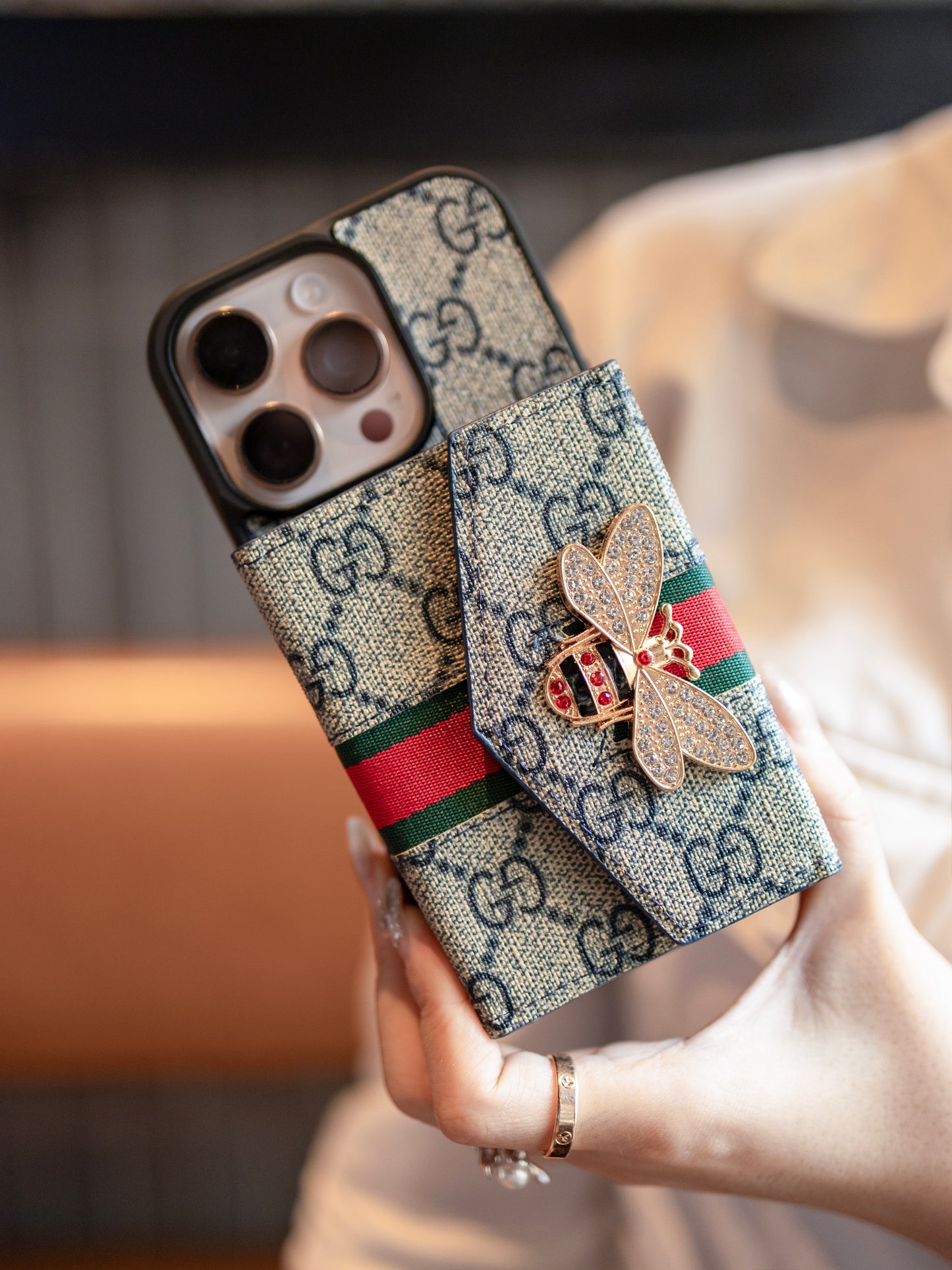 Чехол GG Advanced Crossbody для iPhone с держателем для карт & Плечевой ремень