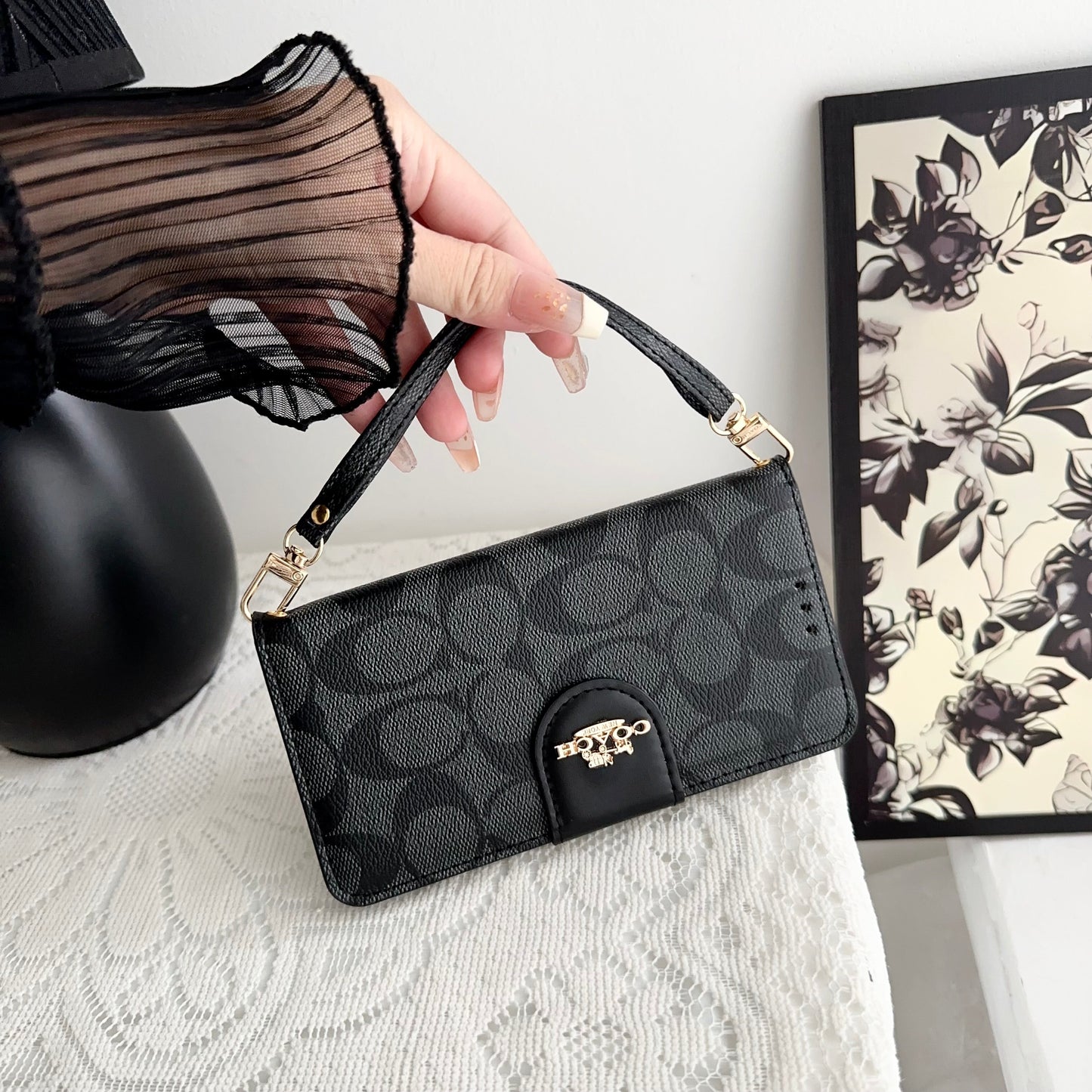 Тренер iPhone Case Flip Flip Case с держателем карты Black-PTK241622