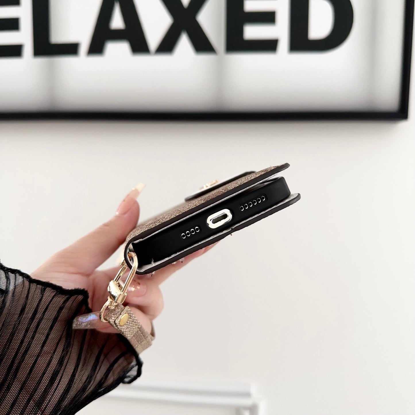 Тренер iPhone Case Flip Flip Case с держателем карты Black-PTK241622