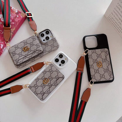 Klassische iPhone-Hülle mit GG-Kartentasche zum Umhängen