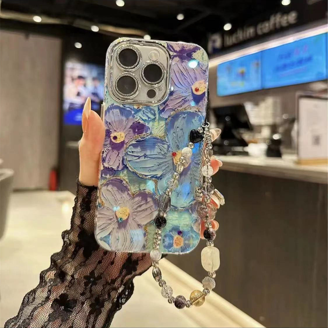 Цветочный чехол для iPhone