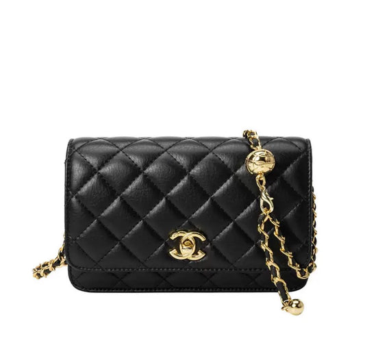 Кошелек на цепи блестящий жемчуг ягнята