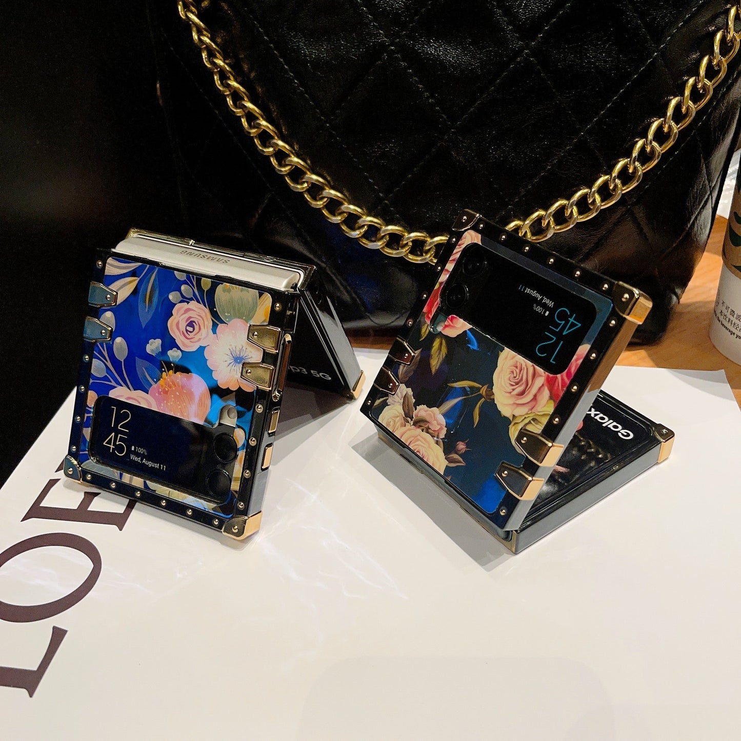 Samsung Galaxy Z Flip6/5/4/3 5G Quadratische Hülle „Iris Ring“