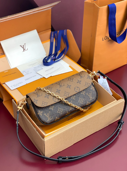 Luxus klasszikus monogramos válltáska