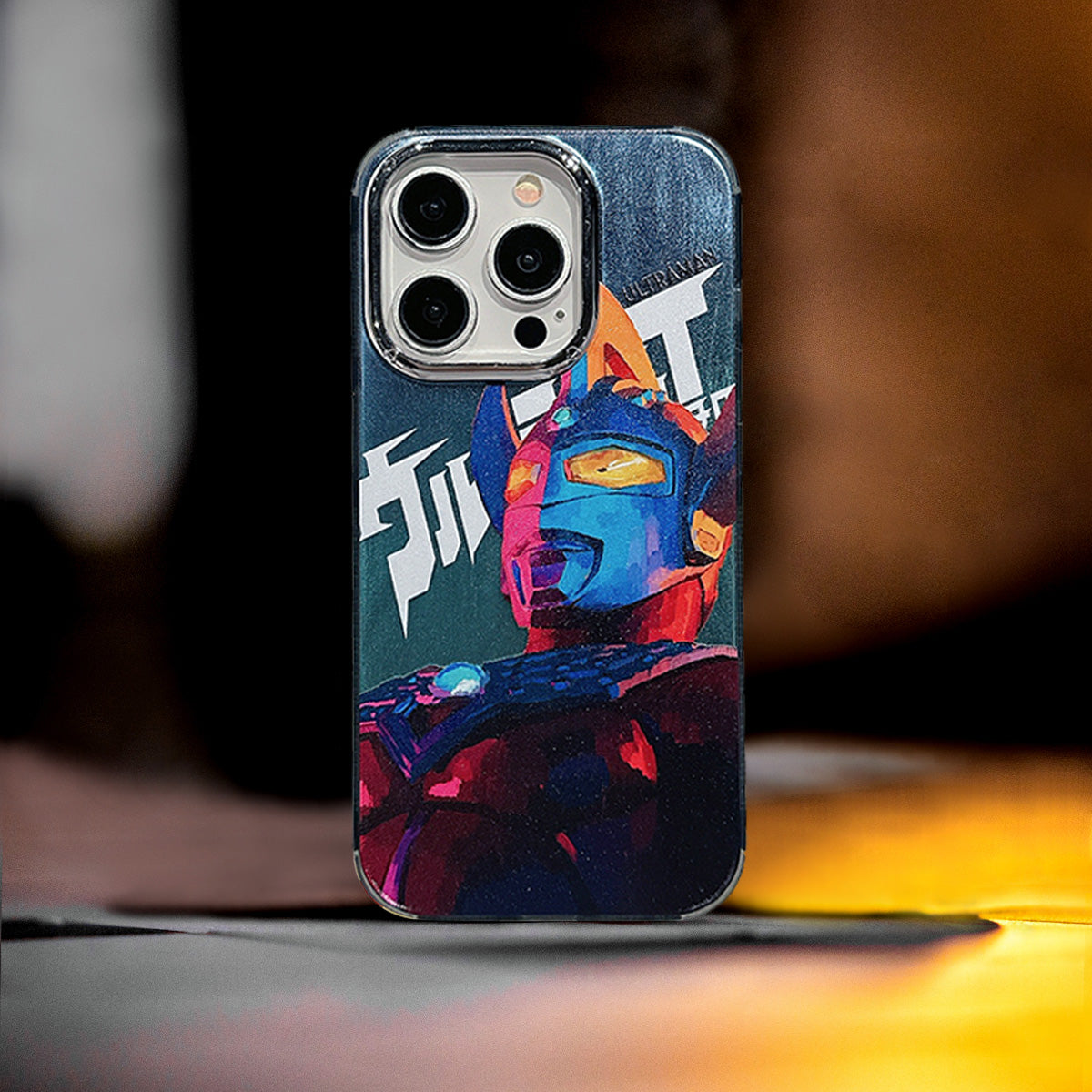 Ограниченный чехол для iPhone | Ультраман Тару 2